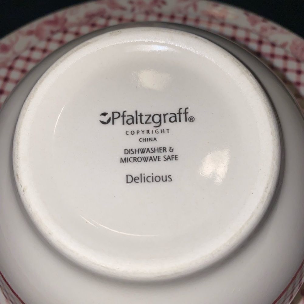 Authentic Pfaltzgraff 24 piece SET - Picture 6 of 6